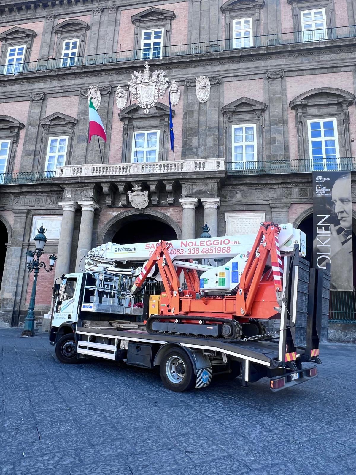 Esempio dalla galleria fotografica di Safra Noleggio